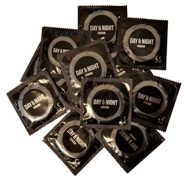 Beppy Day and Night 100 Stück Packung, schwarz mit silbernem Aufdruck