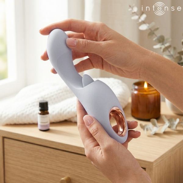 Vibrator INTENSE Anya mit doppelter Stimulation, in Lavendel