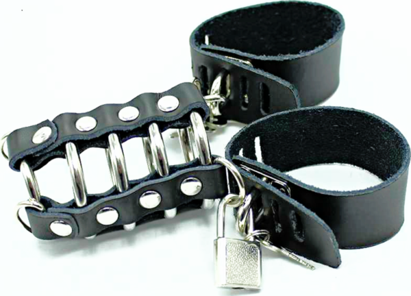 Peniskäfig Ohmama Fetish mit Ringen und verstellbaren Riemen
