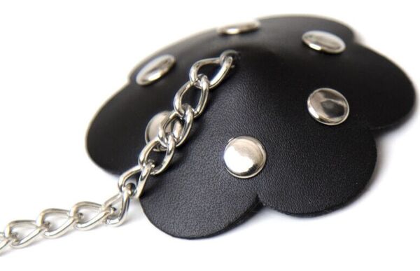 Schwarze Nippel-Pasties Ohmama Fetish in Blütenform mit Metallkette