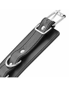 Dunkle Verstellbare Handschellen