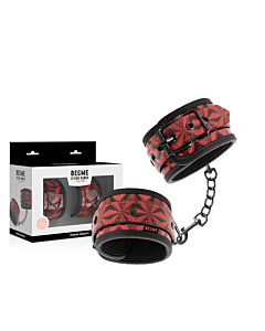 Rote Neopren-Handschellen