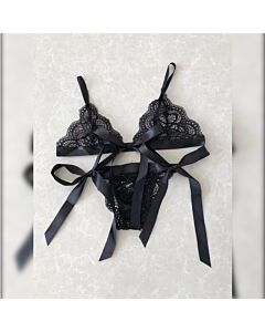 Spitzen Noir - Dessous-Set mit Schleifen