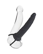 Dual-Penetrator mit schwarzen Dildo Geschirr