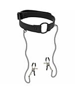 Fetisch devoter Ringknebel mit Nippelklemmen