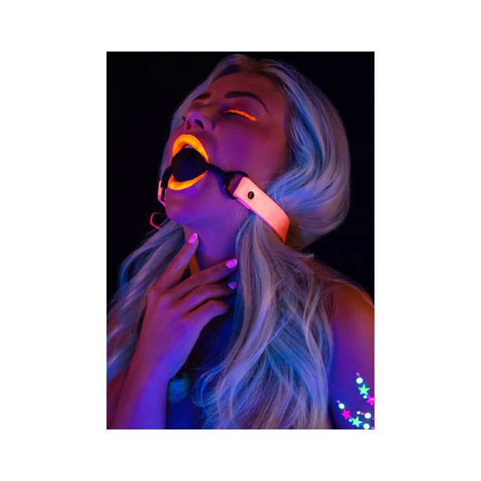 Heller Dunkelheit Knebel